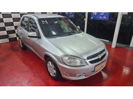 CHEVROLET - CELTA - 2013/2014 - Prata - R$ 34.900,00