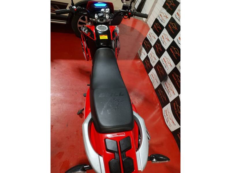BULL - BM-T 180 - 2024/2025 - Vermelha - R$ 15.900,00
