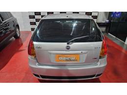 FIAT - PALIO - 2005/2006 - Prata - R$ 25.900,00