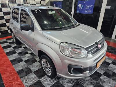 FIAT - UNO - 2017/2017 - Prata - R$ 42.900,00