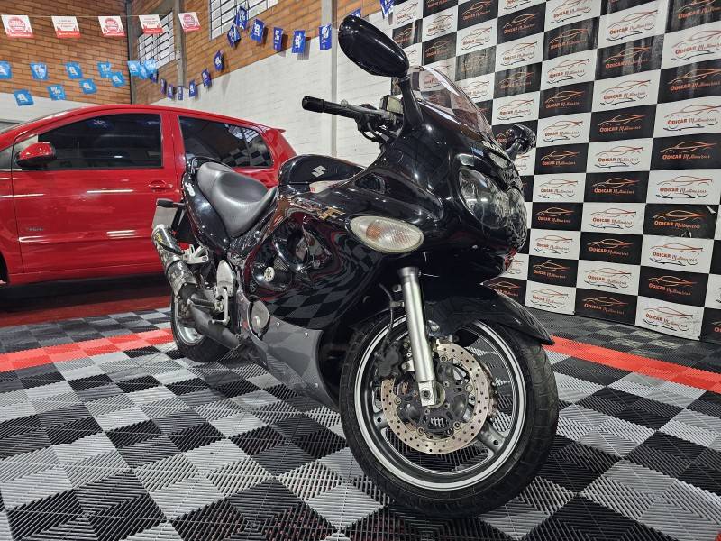 SUZUKI - GSX - 2008/2008 - Preta - R$ 25.900,00