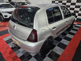 RENAULT - CLIO - 2010/2011 - Prata - R$ 22.900,00