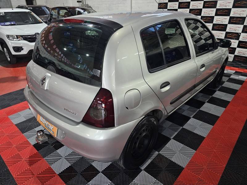 RENAULT - CLIO - 2010/2011 - Prata - R$ 22.900,00