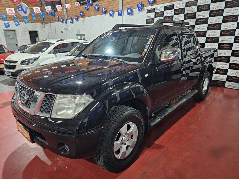 NISSAN - FRONTIER - 2007/2008 - Preta - R$ 75.900,00