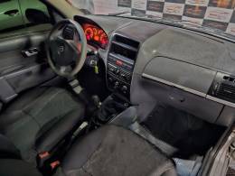 FIAT - PALIO - 2006/2006 - Prata - R$ 27.900,00