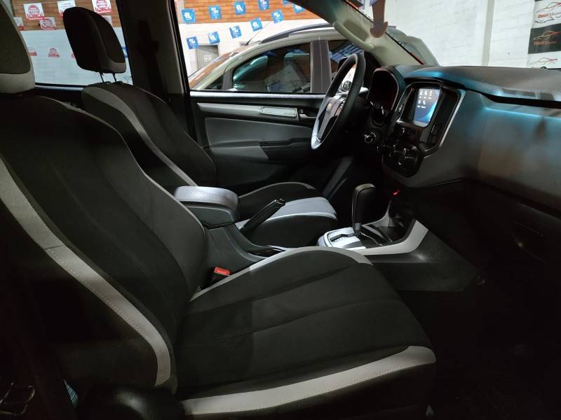 CHEVROLET - S10 - 2018/2019 - Preta - R$ 129.900,00
