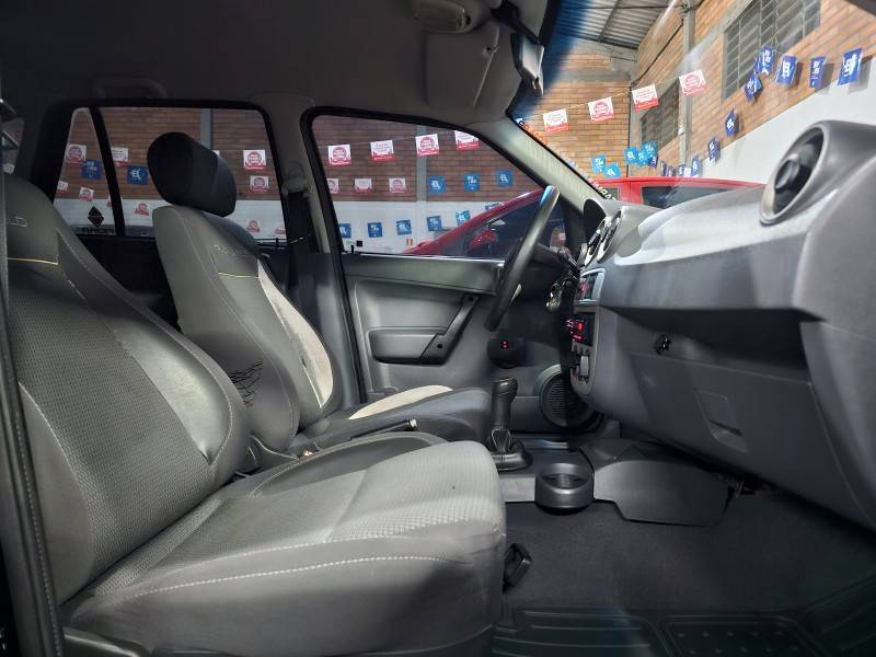 VOLKSWAGEN - PARATI - 2007/2008 - Preta - R$ 39.900,00