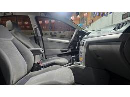 CHEVROLET - VECTRA - 2009/2010 - Vermelha - R$ 41.900,00
