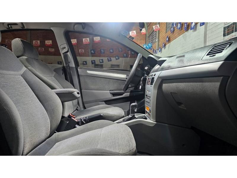 CHEVROLET - VECTRA - 2009/2010 - Vermelha - R$ 41.900,00