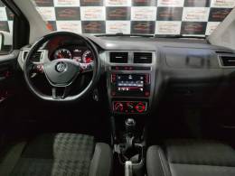 VOLKSWAGEN - FOX - 2017/2018 - Branca - R$ 52.900,00