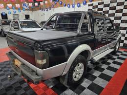 FORD - RANGER - 2006/2007 - Preta - R$ 57.900,00