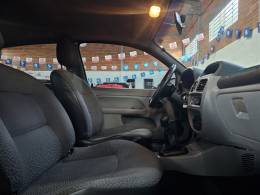 RENAULT - CLIO - 2007/2008 - Vermelha - R$ 17.900,00