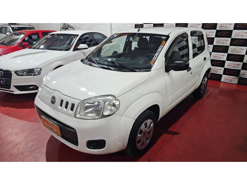 FIAT - UNO - 2013/2014 - Branca - R$ 34.900,00