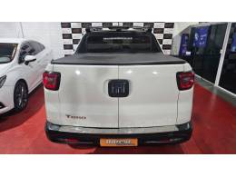 FIAT - TORO - 2018/2019 - Branca - R$ 94.900,00