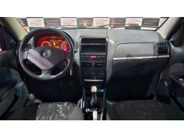 FIAT - PALIO - 2005/2006 - Prata - R$ 25.900,00