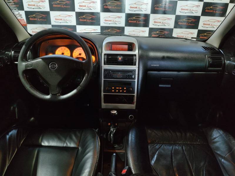 CHEVROLET - ASTRA - 2004/2005 - Branca - R$ 31.900,00