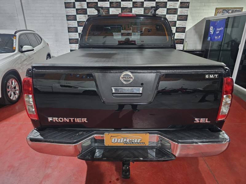 NISSAN - FRONTIER - 2007/2008 - Preta - R$ 75.900,00