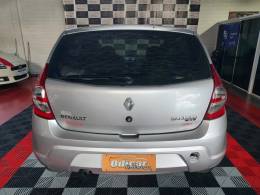 RENAULT - SANDERO - 2008/2009 - Prata - R$ 25.900,00