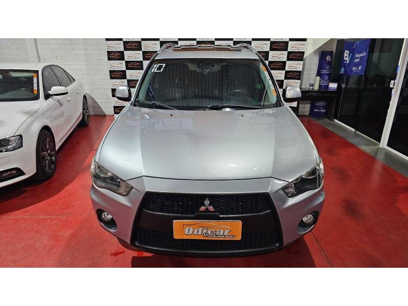 MITSUBISHI - OUTLANDER - 2009/2010 - Prata - R$ 59.900,00
