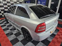 CHEVROLET - ASTRA - 2005/2005 - Prata - R$ 23.900,00