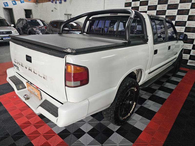 CHEVROLET - S10 - 1997/1997 - Branca - R$ 39.900,00