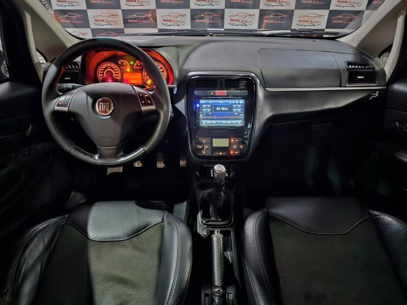 FIAT - PUNTO - 2009/2010 - Preta - R$ 42.900,00