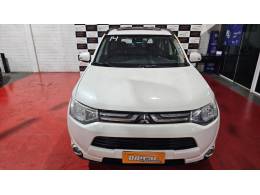 MITSUBISHI - OUTLANDER - 2013/2014 - Branca - R$ 70.900,00
