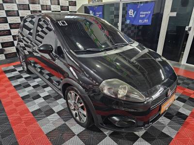 FIAT - PUNTO - 2009/2010 - Preta - R$ 42.900,00