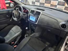 RENAULT - SANDERO - 2015/2016 - Prata - R$ 39.900,00
