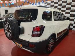 CHEVROLET - SPIN - 2016/2017 - Branca - R$ 64.900,00