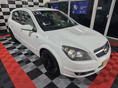 CHEVROLET - VECTRA - 2007/2008 - Branca - R$ 33.900,00