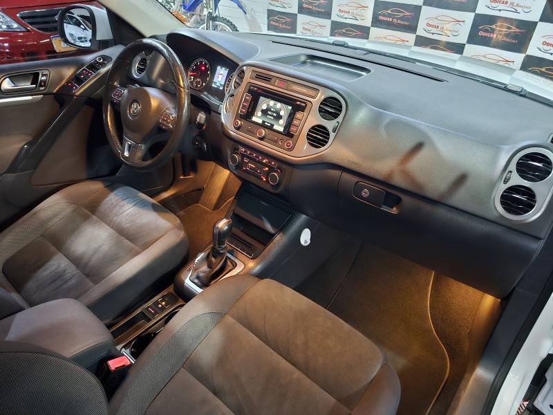 VOLKSWAGEN - TIGUAN - 2013/2014 - Branca - R$ 69.900,00