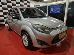 FORD - FIESTA - 2011/2012 - Prata - R$ 32.900,00