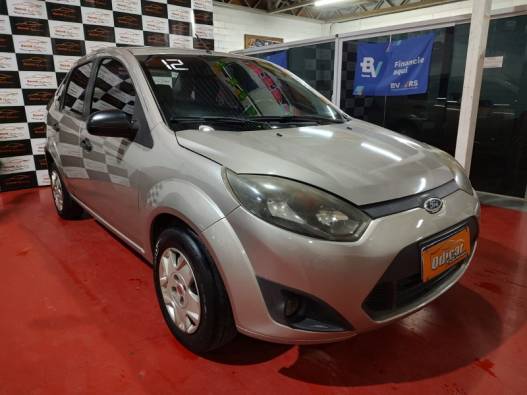 FORD - FIESTA - 2011/2012 - Prata - R$ 32.900,00