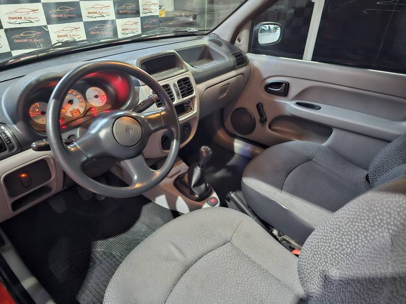 RENAULT - CLIO - 2007/2008 - Vermelha - R$ 17.900,00