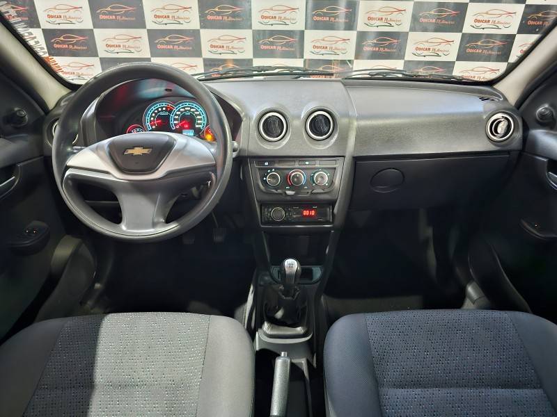 CHEVROLET - CELTA - 2013/2014 - Cinza - R$ 32.900,00