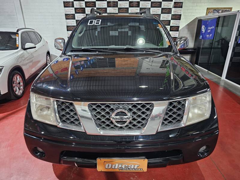NISSAN - FRONTIER - 2007/2008 - Preta - R$ 75.900,00