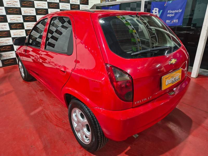 CHEVROLET - CELTA - 2012/2012 - Vermelha - R$ 29.900,00