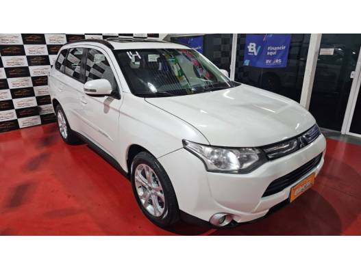 MITSUBISHI - OUTLANDER - 2013/2014 - Branca - R$ 70.900,00