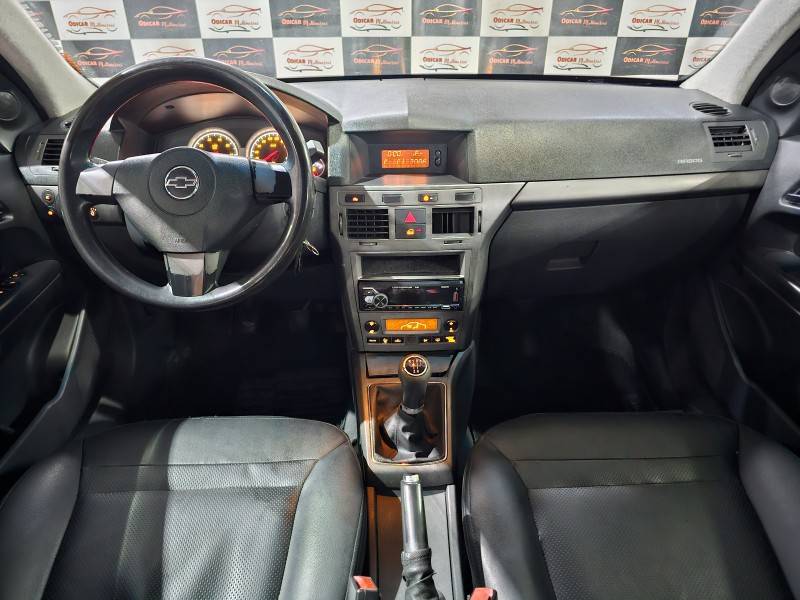 CHEVROLET - VECTRA - 2007/2008 - Branca - R$ 33.900,00