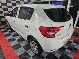 RENAULT - SANDERO - 2019/2020 - Branca - R$ 46.900,00