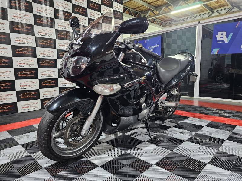 SUZUKI - GSX - 2008/2008 - Preta - R$ 25.900,00
