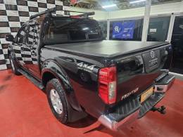 NISSAN - FRONTIER - 2007/2008 - Preta - R$ 75.900,00