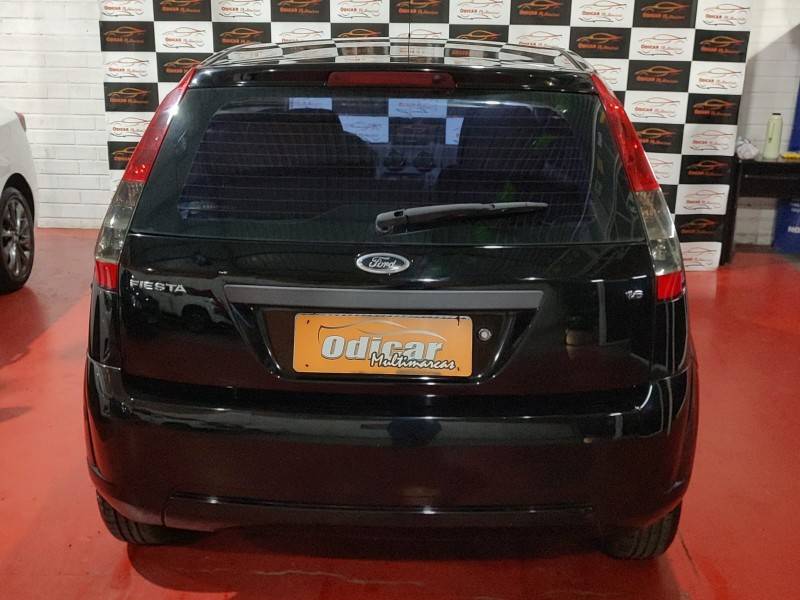 FORD - FIESTA - 2010/2011 - Preta - R$ 29.900,00