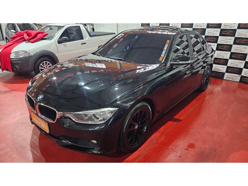 BMW - 328I - 2013/2013 - Preta - R$ 102.900,00