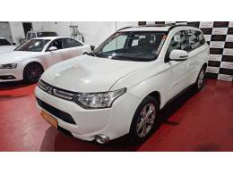 MITSUBISHI - OUTLANDER - 2013/2014 - Branca - R$ 70.900,00