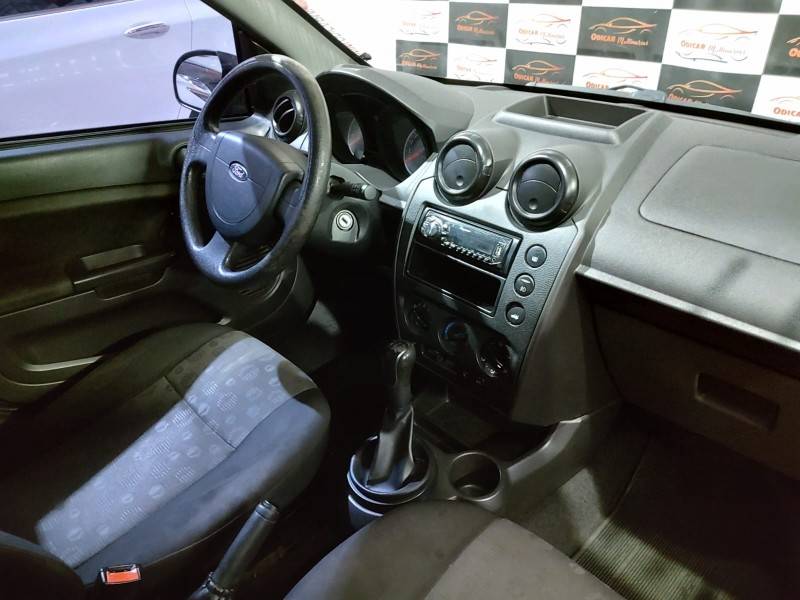 FORD - FIESTA - 2010/2011 - Preta - R$ 29.900,00