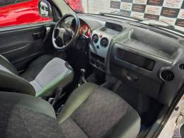 PEUGEOT - PARTNER - 2011/2011 - Branca - R$ 29.900,00