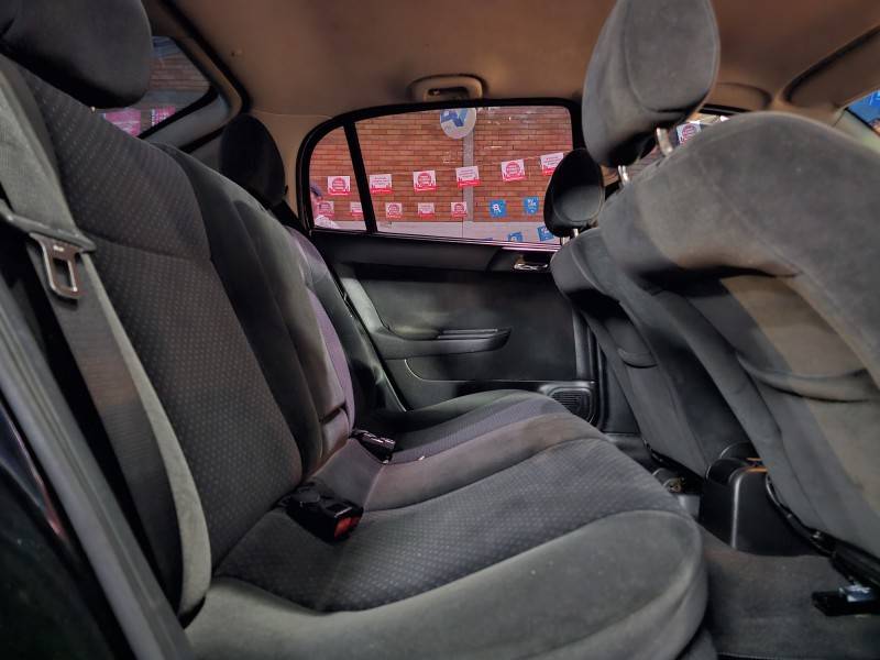 CHEVROLET - ASTRA - 2010/2011 - Preta - R$ 39.900,00