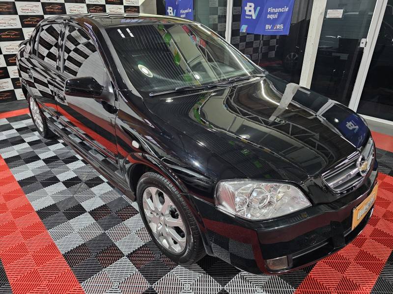 CHEVROLET - ASTRA - 2010/2011 - Preta - R$ 39.900,00